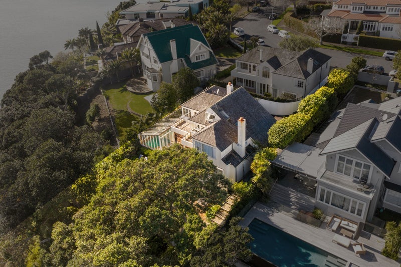 27 Burwood Crescent, Remuera, Auckland - Carousel 1