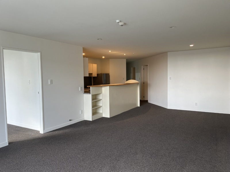 4/8 Basque Road, Eden Terrace, Auckland - Carousel 2