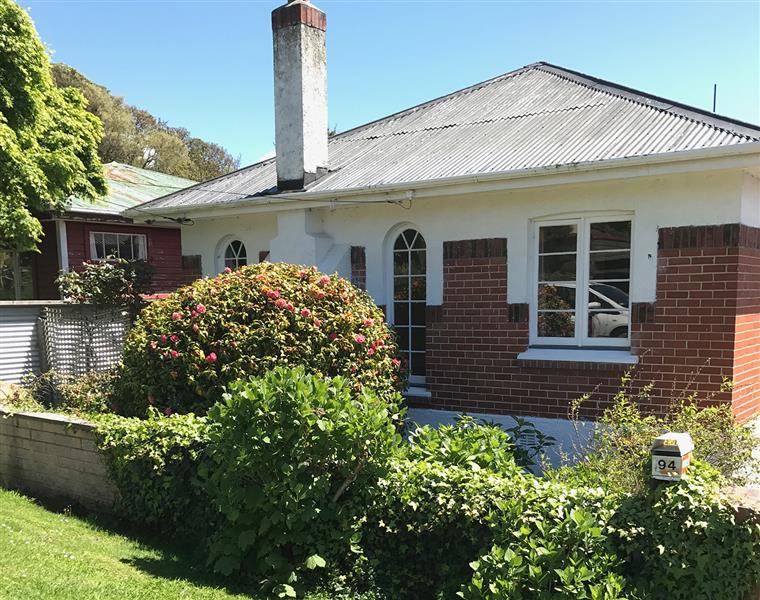 94 Braeview Crescent, Maori Hill, Dunedin - Carousel 1