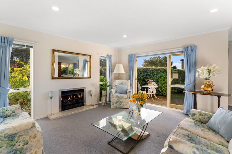 1 Zara Court, Flat Bush, Auckland - Carousel 2