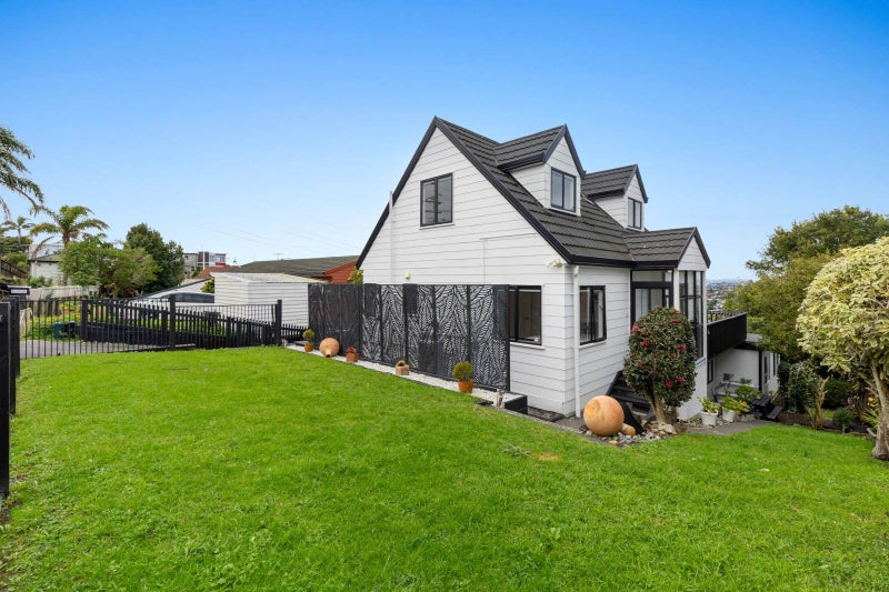 135 Sunset Road, Totara Vale, Auckland - Carousel 16