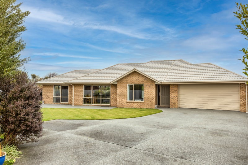 5 Kilbrannan Close, Broomfield, Christchurch - Carousel 1