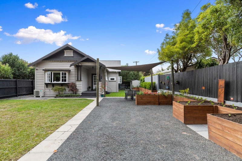 10B Kitchener Street, Claudelands, Hamilton - Carousel 2