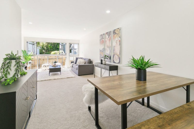 152H Tasman Street, Mount Cook, Wellington - Carousel 1