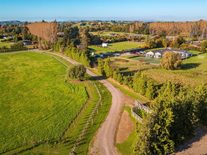 197E Willow Park Drive, Opaki - Carousel 2