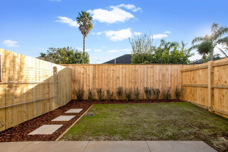 2 Gazala Lane, Panmure, Auckland - Carousel 11