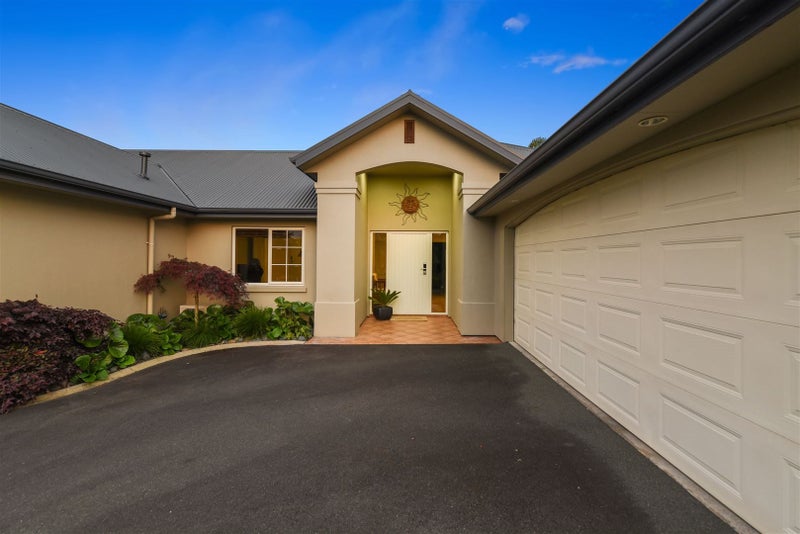 3 Takapu Place, Huntington, Hamilton - Carousel 2