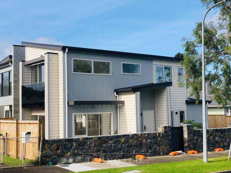 1/68 Farringdon Street, Glen Innes, Auckland - Carousel 2