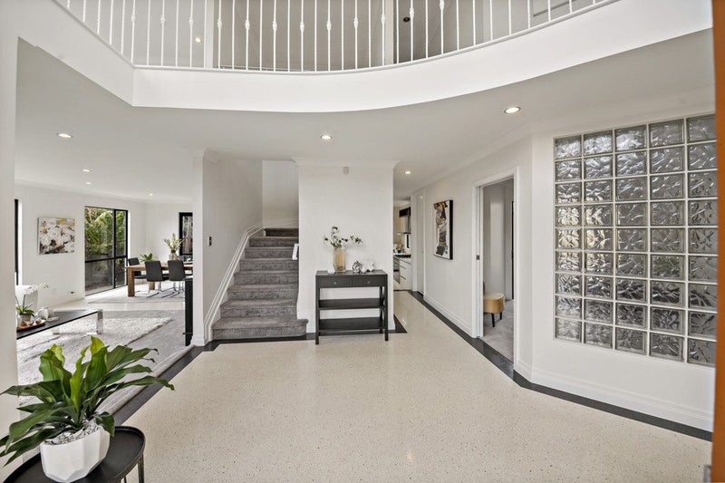 38 Amberwood Drive, Northpark, Auckland - Carousel 2