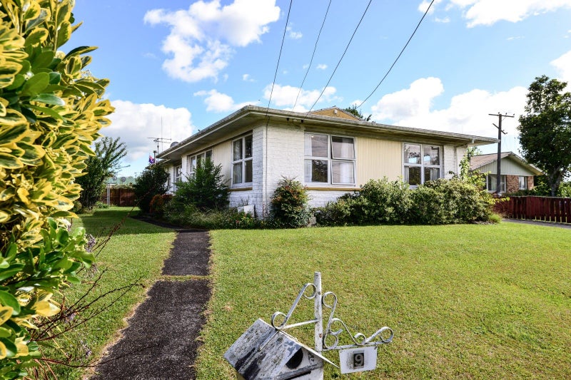 9 Roseburg Street, Fairfield, Hamilton - Carousel 1