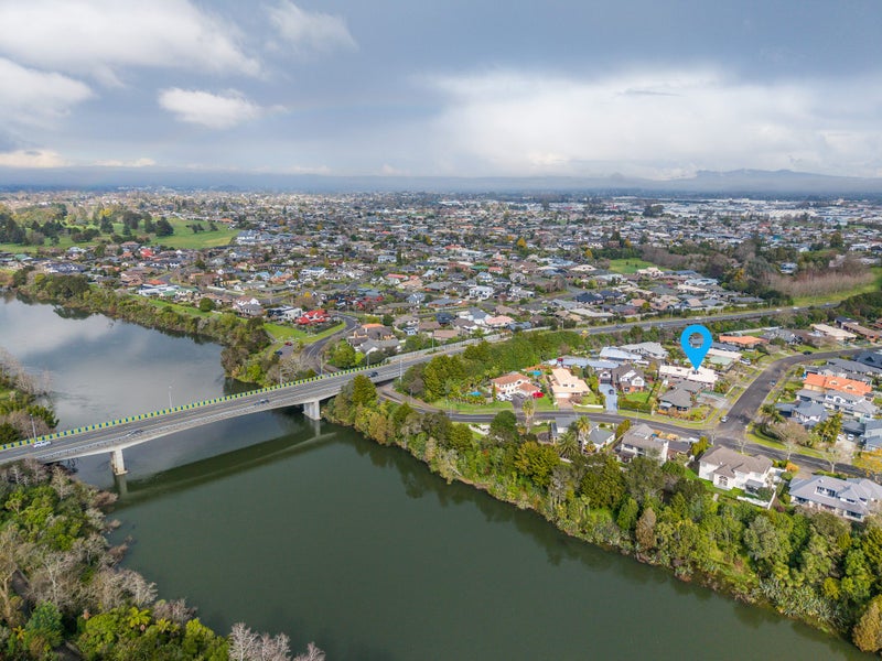 44 Cherrywood Street, Pukete, Hamilton - Carousel 27