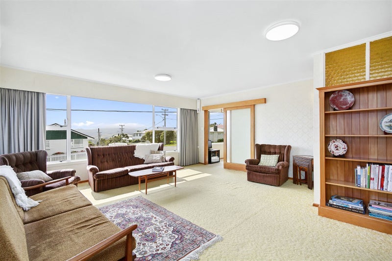 36 Baylands Drive, Newlands, Wellington - Carousel 1