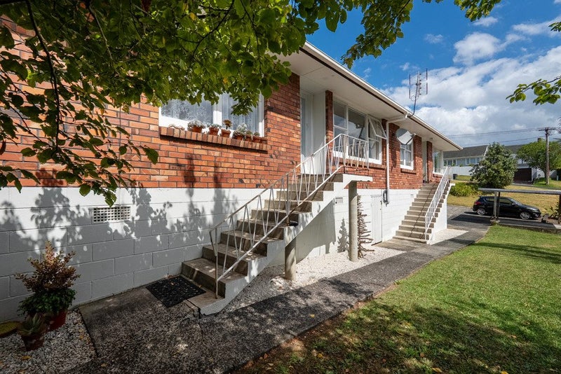 2/27 Sydney Street, Hauraki, Auckland - Carousel 1