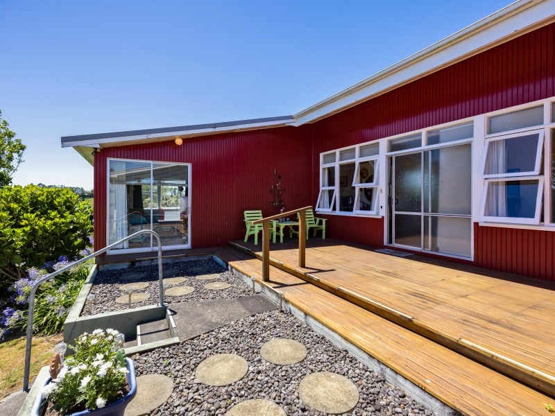 24 Tarahua Road, Vogeltown, New Plymouth - Carousel 2