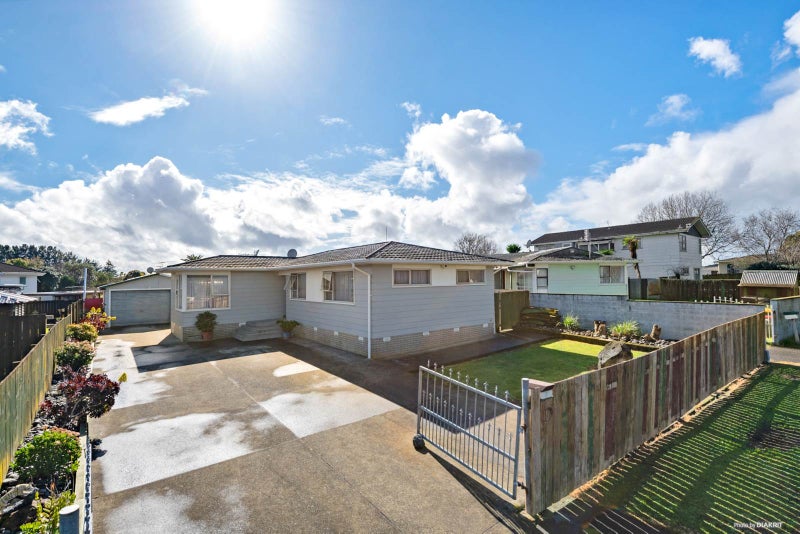 5 Seton Place, Clover Park, Auckland - Carousel 1
