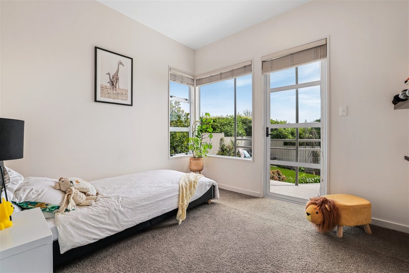 1/5A Madeley Road, Mount Pleasant, Christchurch - Carousel 16