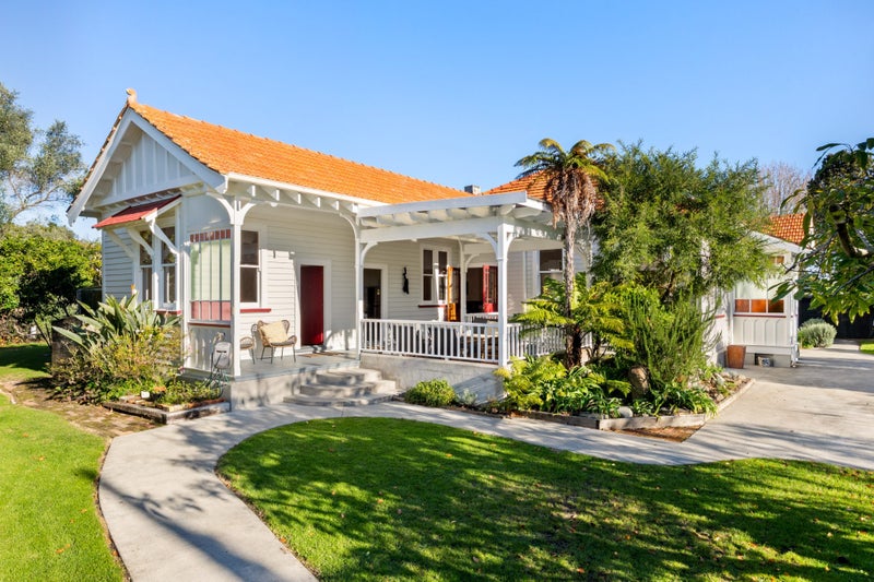 3 Sheehan Street, Whataupoko, Gisborne - Carousel 1