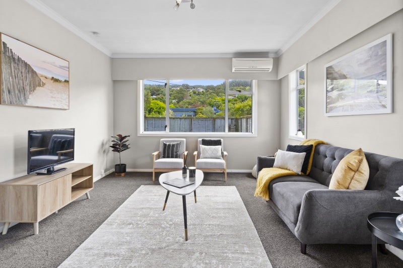 6 Park Avenue, Tawa, Wellington - Carousel 2