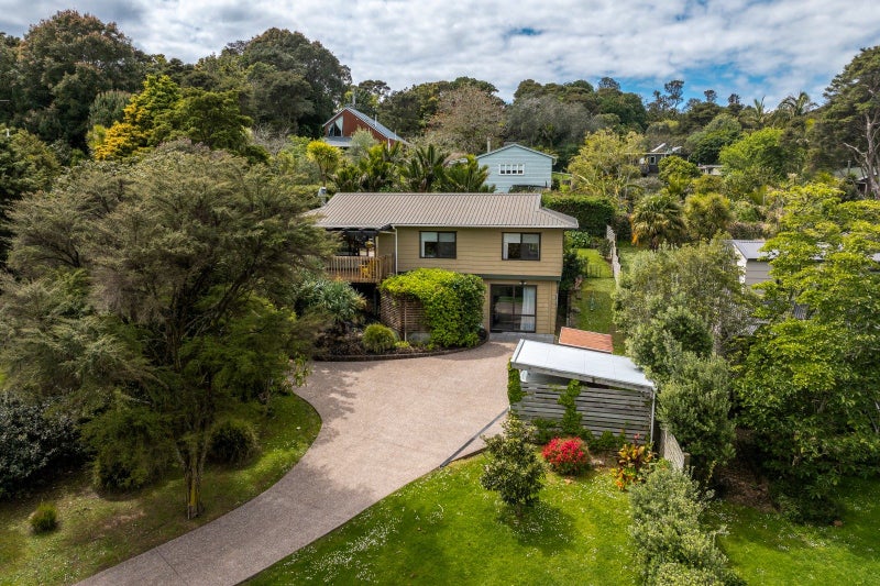 44 Te Toki Road, Ostend, Waiheke Island - Carousel 1