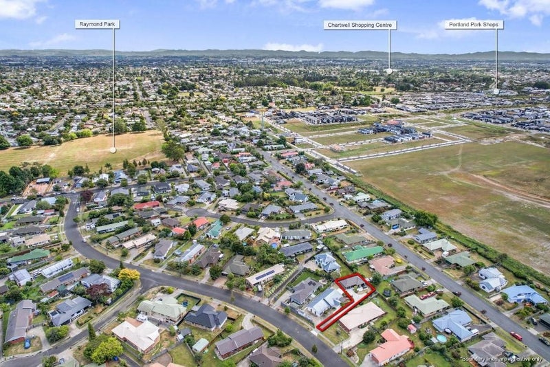 29 Raleigh Avenue, Fairview Downs, Hamilton - Carousel 14