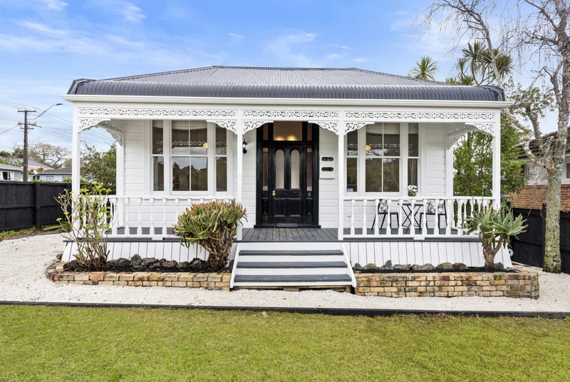 54 Eskdale Road, Birkdale, Auckland - Carousel 1