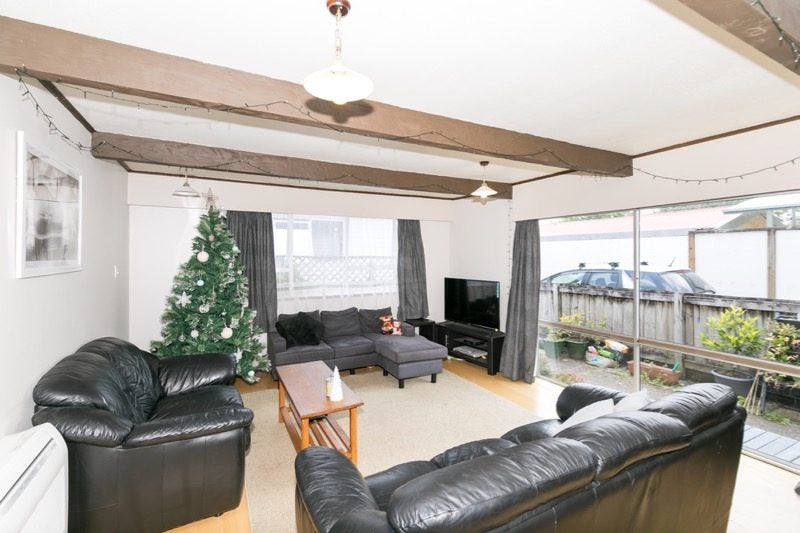 18 Saxbys Road, Glenview, Hamilton - Carousel 2