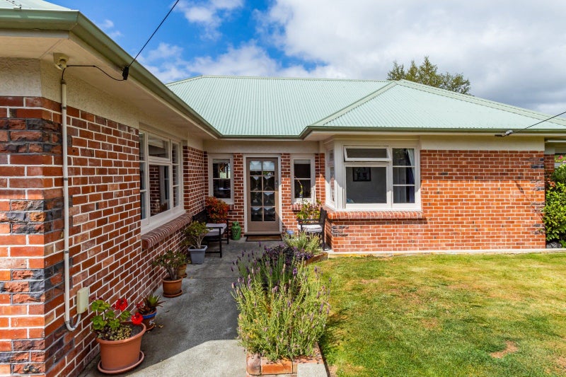 28 Irvine Street, Highfield, Timaru - Carousel 1