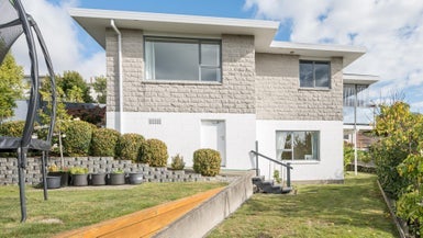 1 Austen Ward Heights, Enner Glynn, Nelson - Carousel 1