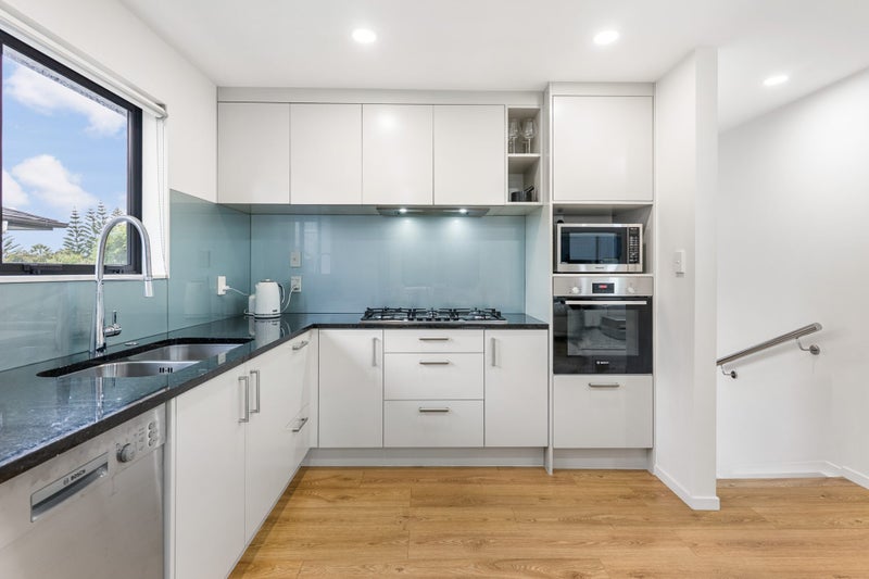 62 Verran Road, Birkdale, Auckland - Carousel 2