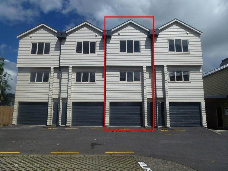 9/4 Keeling Road, Henderson, Auckland - Carousel 1