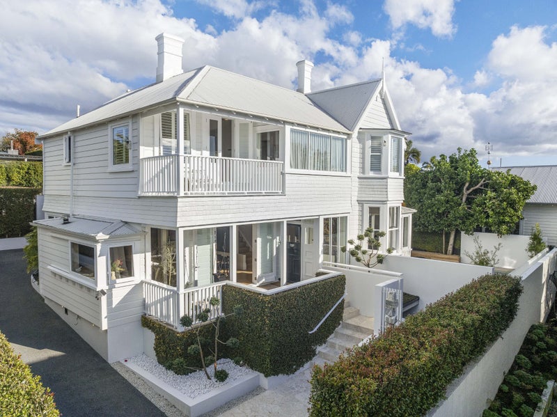 66 Sarsfield Street, Herne Bay, Auckland - Carousel 1