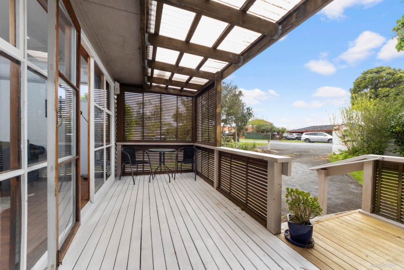 207 Sturges Road, Henderson, Auckland - Carousel 13
