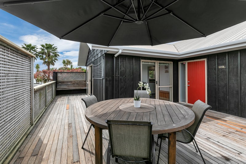 2/108 Awaruku Road, Torbay, Auckland - Carousel 2