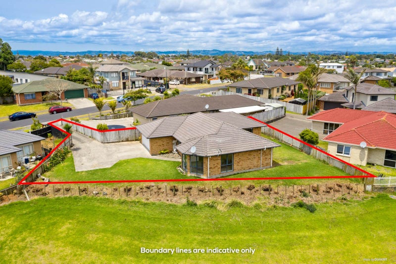 3 Nicholas Gibbons Drive, Clendon Park, Auckland - Carousel 2