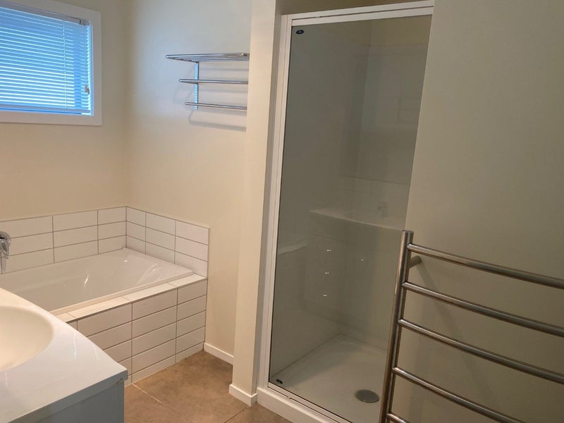 180E Helston Road, Paparangi, Wellington - Carousel 2