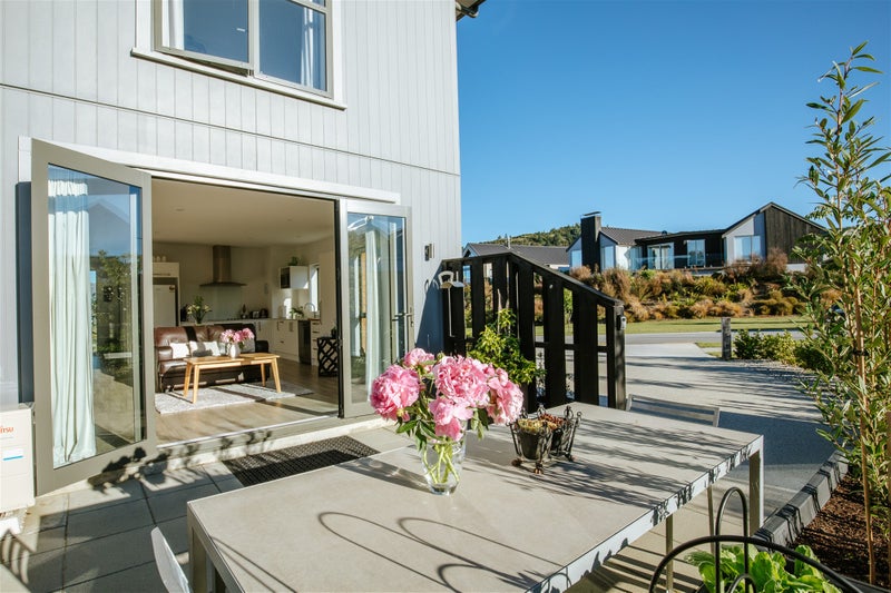 4 Obelisk street, Wanaka, Queenstown - Carousel 24