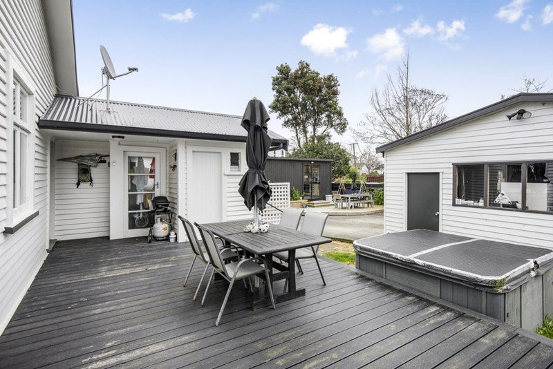 505 Riverside Drive, Fairfield, Lower Hutt - Carousel 2