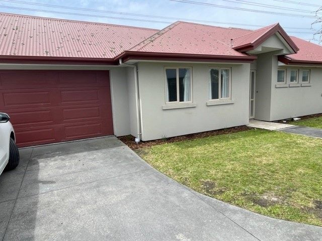 9 Ashtead Lane, Sockburn, Christchurch - Carousel 2