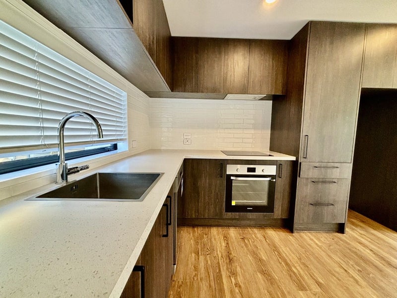 2/8B Huia Street, Riccarton, Christchurch - Carousel 2