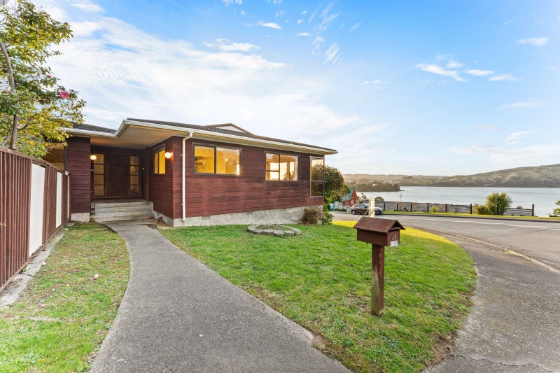 40 Bosun Terrace, Whitby, Porirua - Carousel 1
