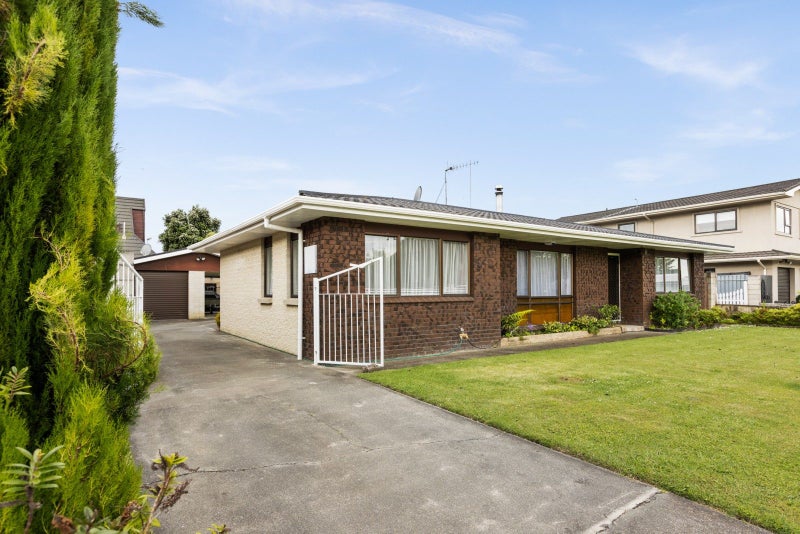 25 Surrey Street, Taradale, Napier - Carousel 20