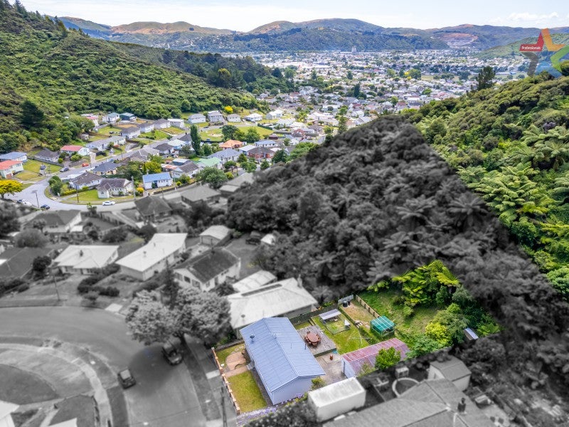 18 Holmes Grove, Naenae, Lower Hutt - Carousel 17