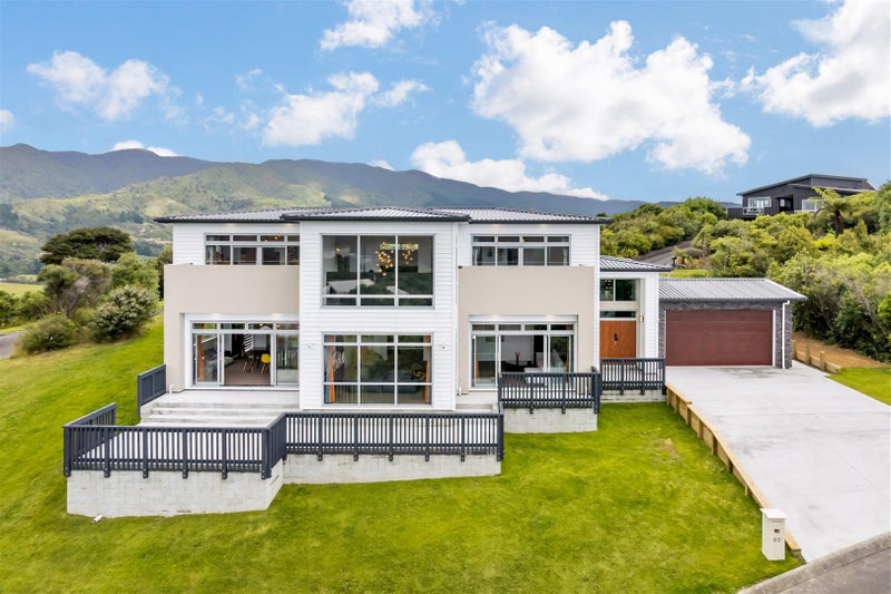 80 Mount Marua Way, Timberlea, Upper Hutt - Carousel 1