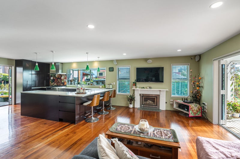 57A Mcintyre Road, Mangere Bridge, Auckland - Carousel 1