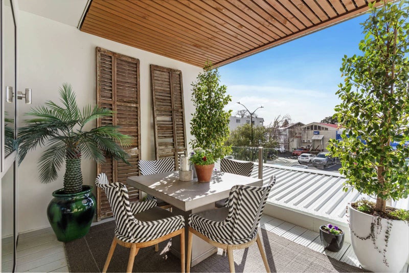 215/24 Wellington Street, Howick, Auckland - Carousel 2
