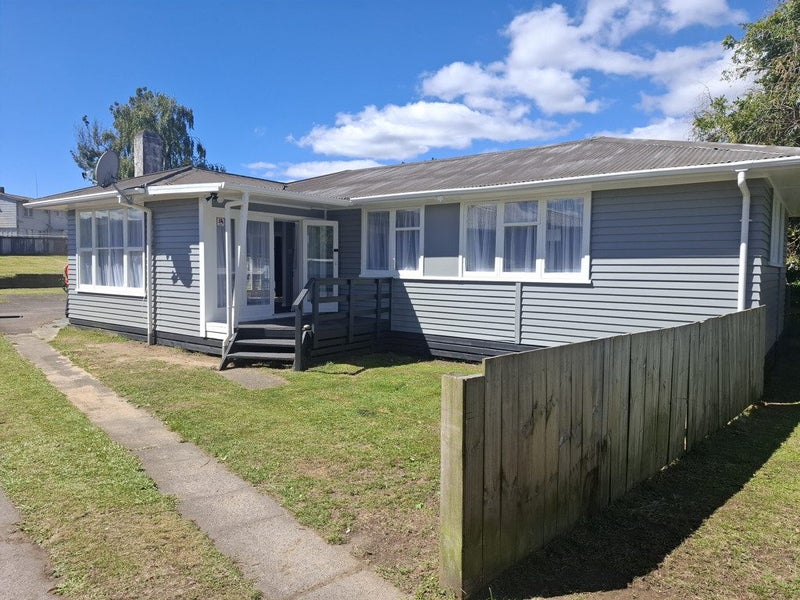 7 Meadowbank Crescent, Fordlands, Rotorua - Carousel 1