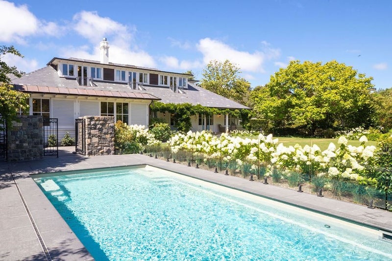 8 Wood Lane, Fendalton, Christchurch - Carousel 2