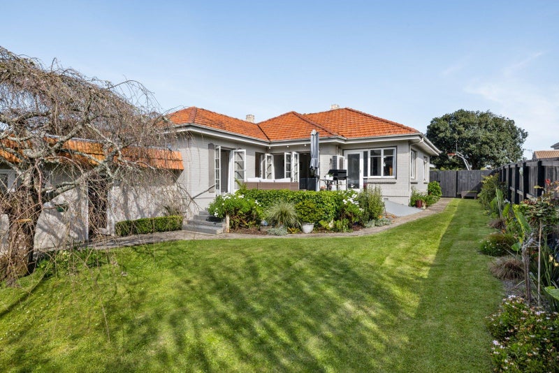 122 Clarkin Road, Fairfield, Hamilton - Carousel 2