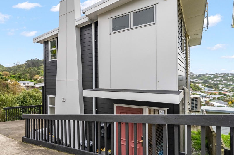 15 Marjory Close, Broadmeadows, Wellington - Carousel 1