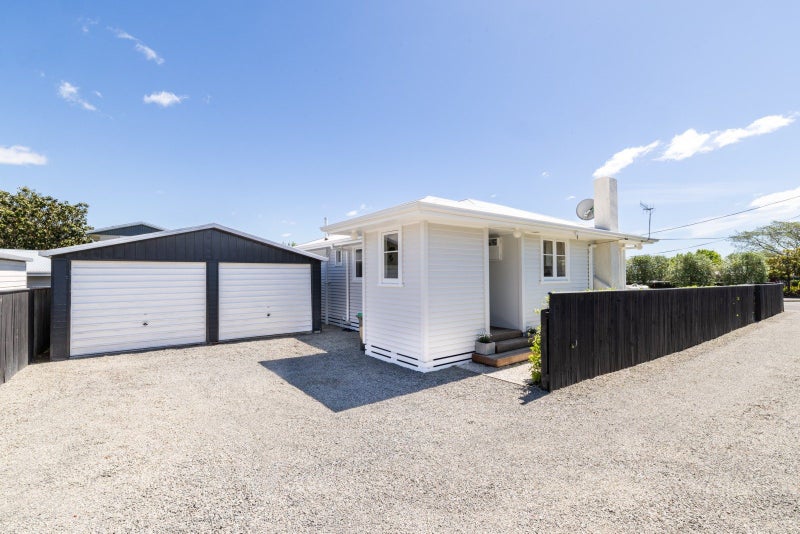 12 Nimon Street, Havelock North, Havelock North - Carousel 17